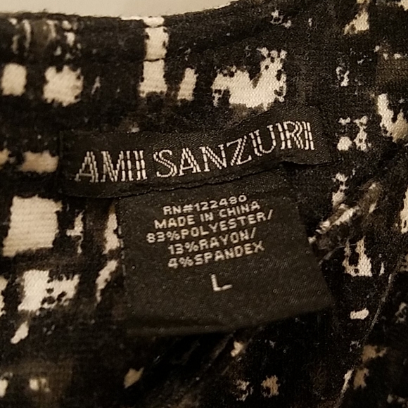 Black, White, and Gray Slimming Dress - Picture 4 of 4